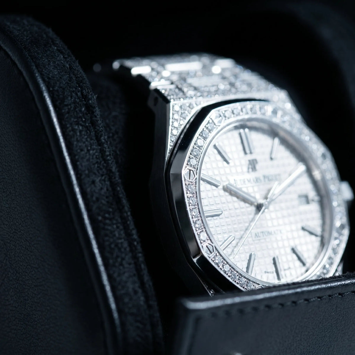 Leather Watch Case – The Voyager I